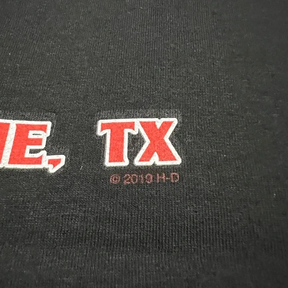 Harley-Davidson Black Tee Motorcycle Graphic Longhorn Grand Prairie, TX 2019 - Picture 5 of 5